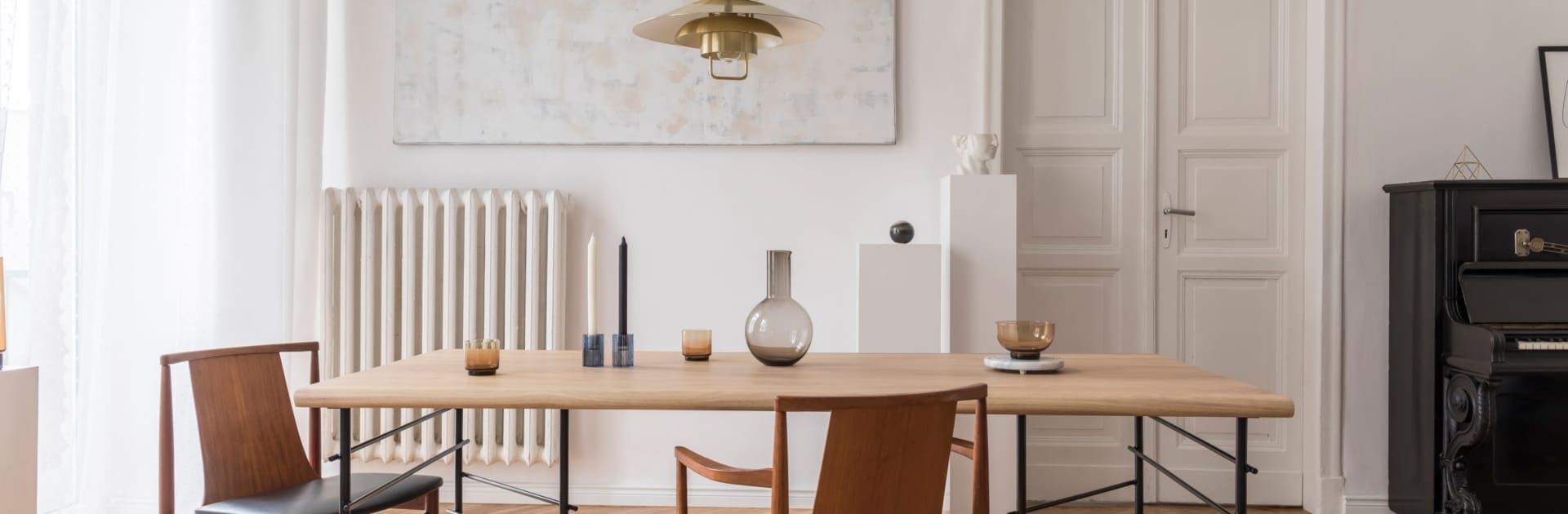 stylish-and-modern-dining-room-interior-with-desig-2024-10-15-03-47-57-utc-1-scaled