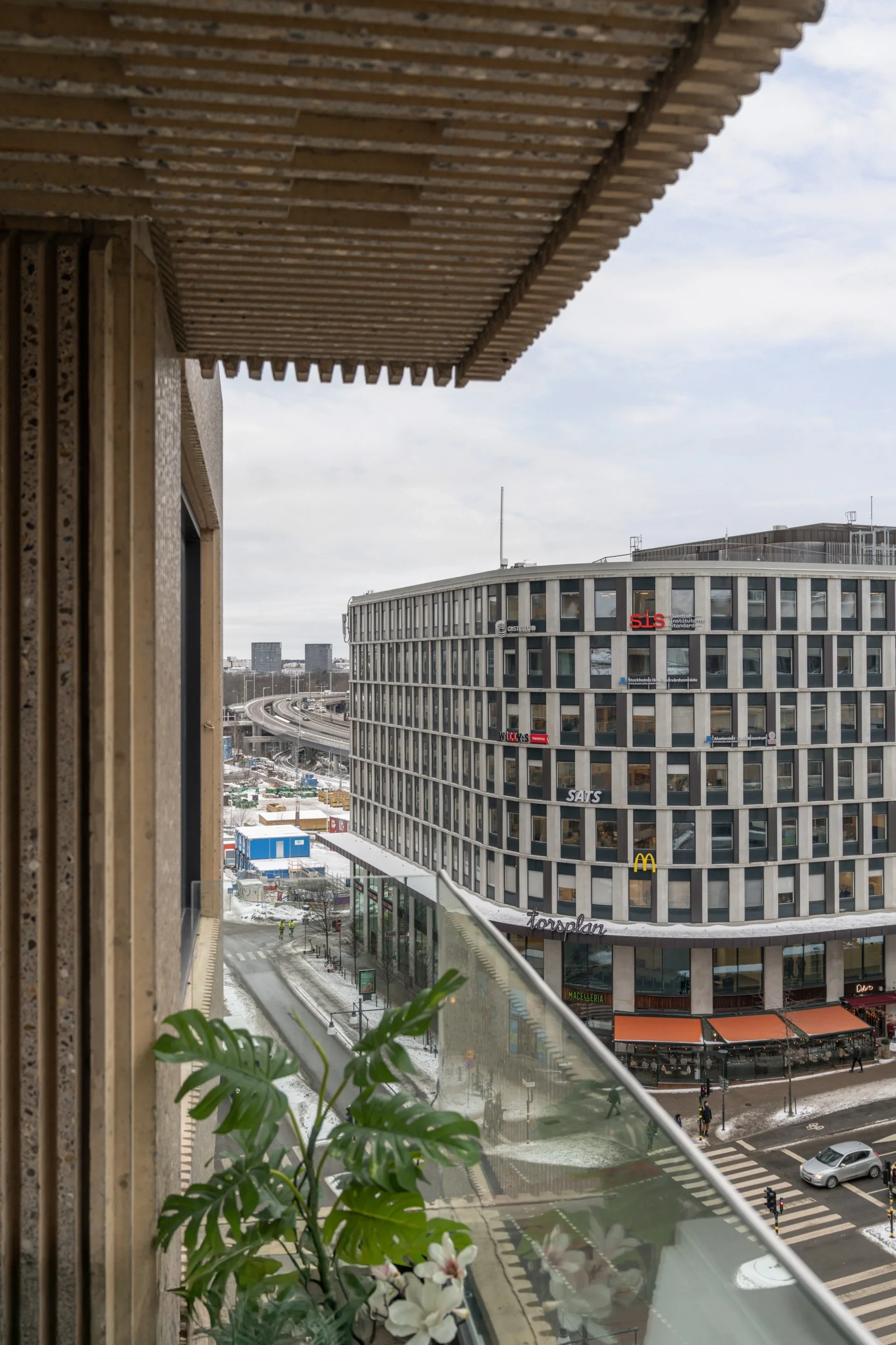 Exklusiv tvåa med walk in closet i Norra Tornen med generöst ljusinsläpp