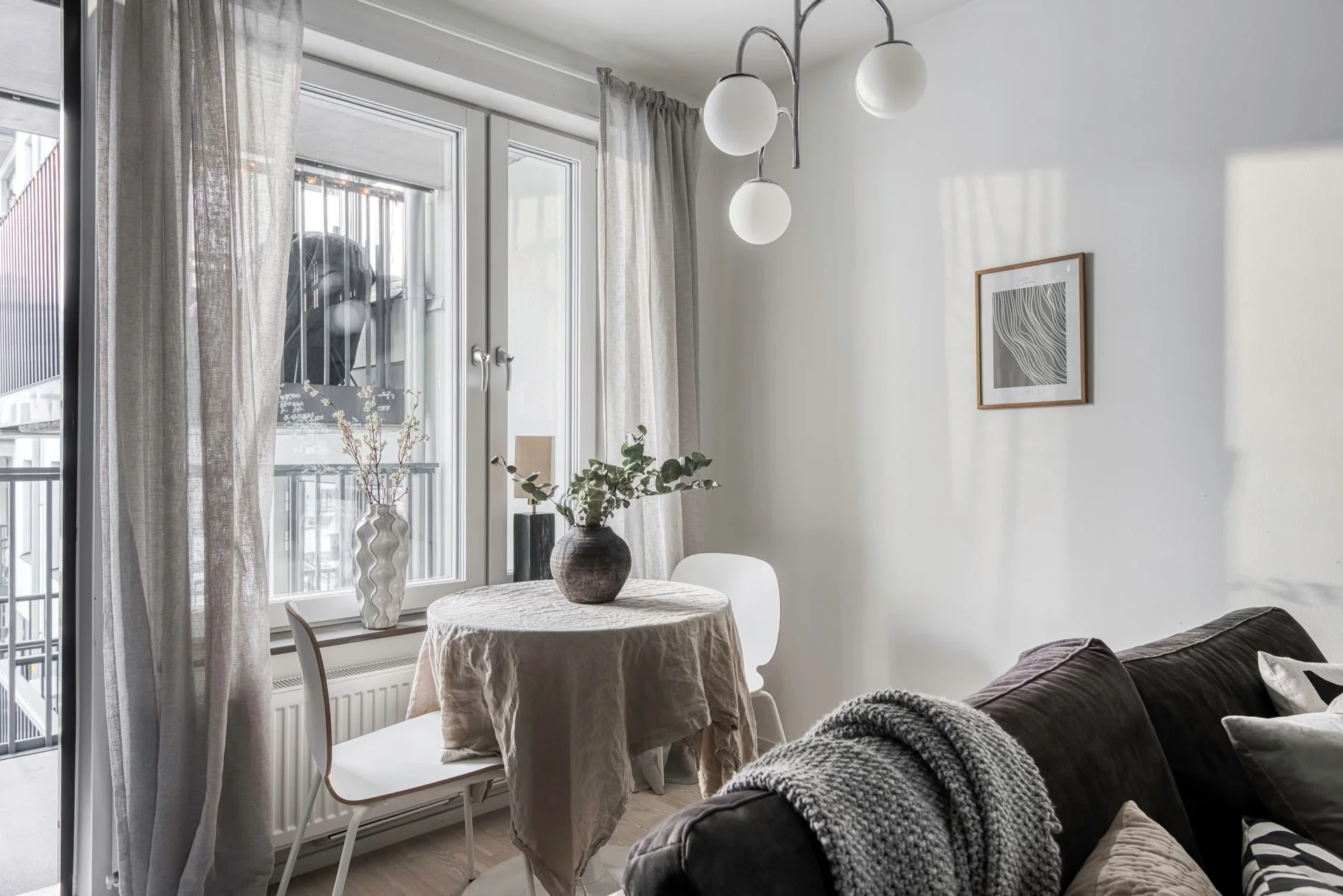 Stilrent boende med smarta lösningar och närhet till natur och kommunikation