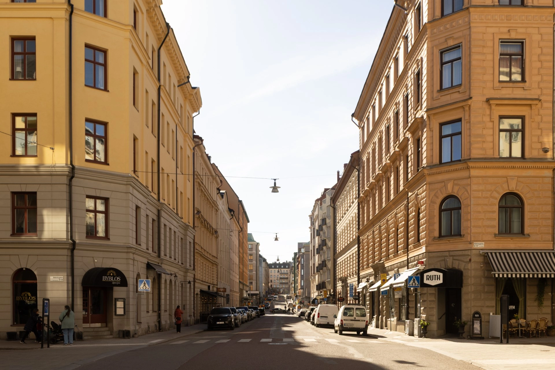 Sekelskiftesdröm med solig balkong på attraktiva Döbelnsgatan 79!