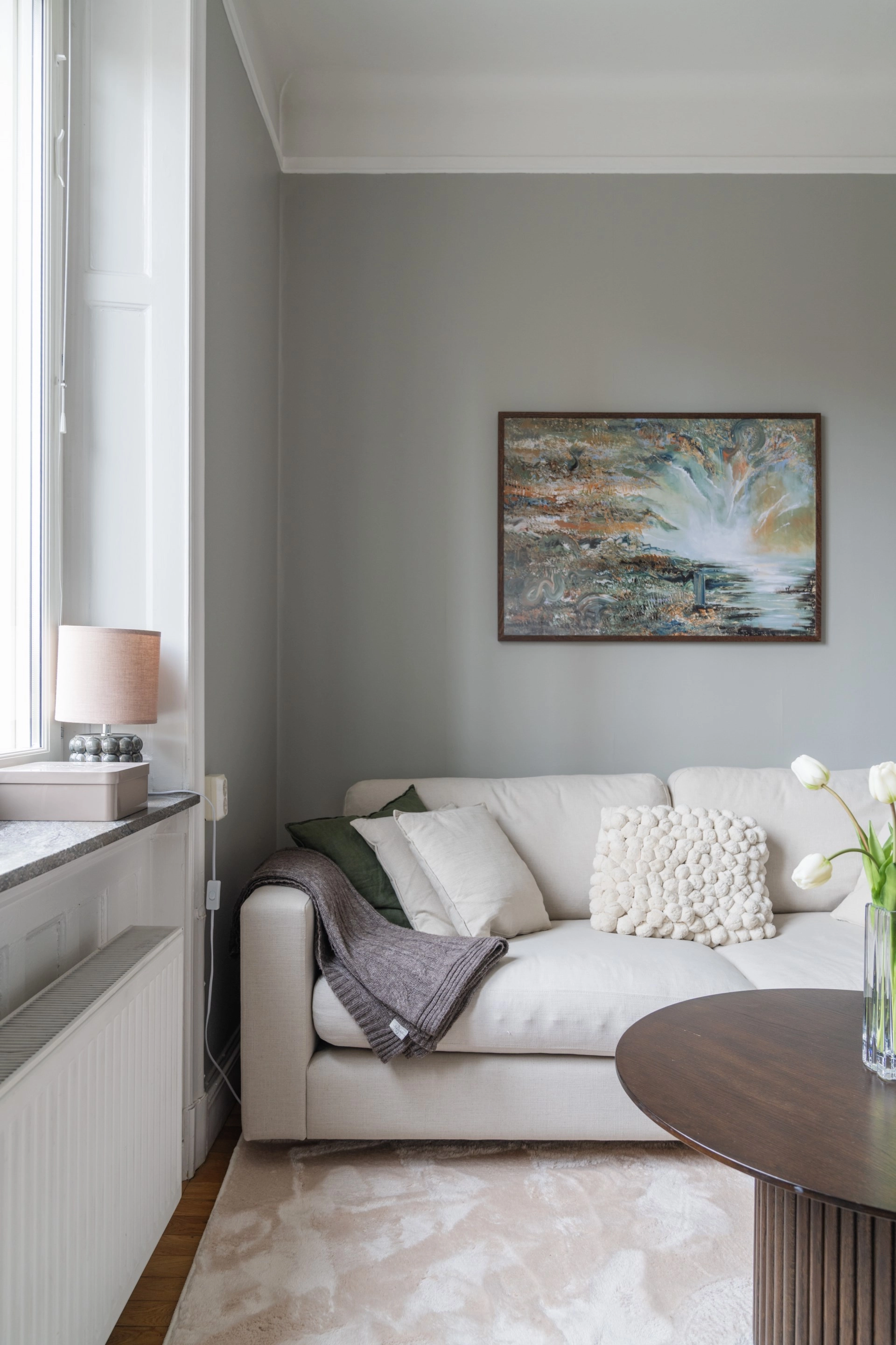 Minitvåa med högt läge i sekelskifteshus