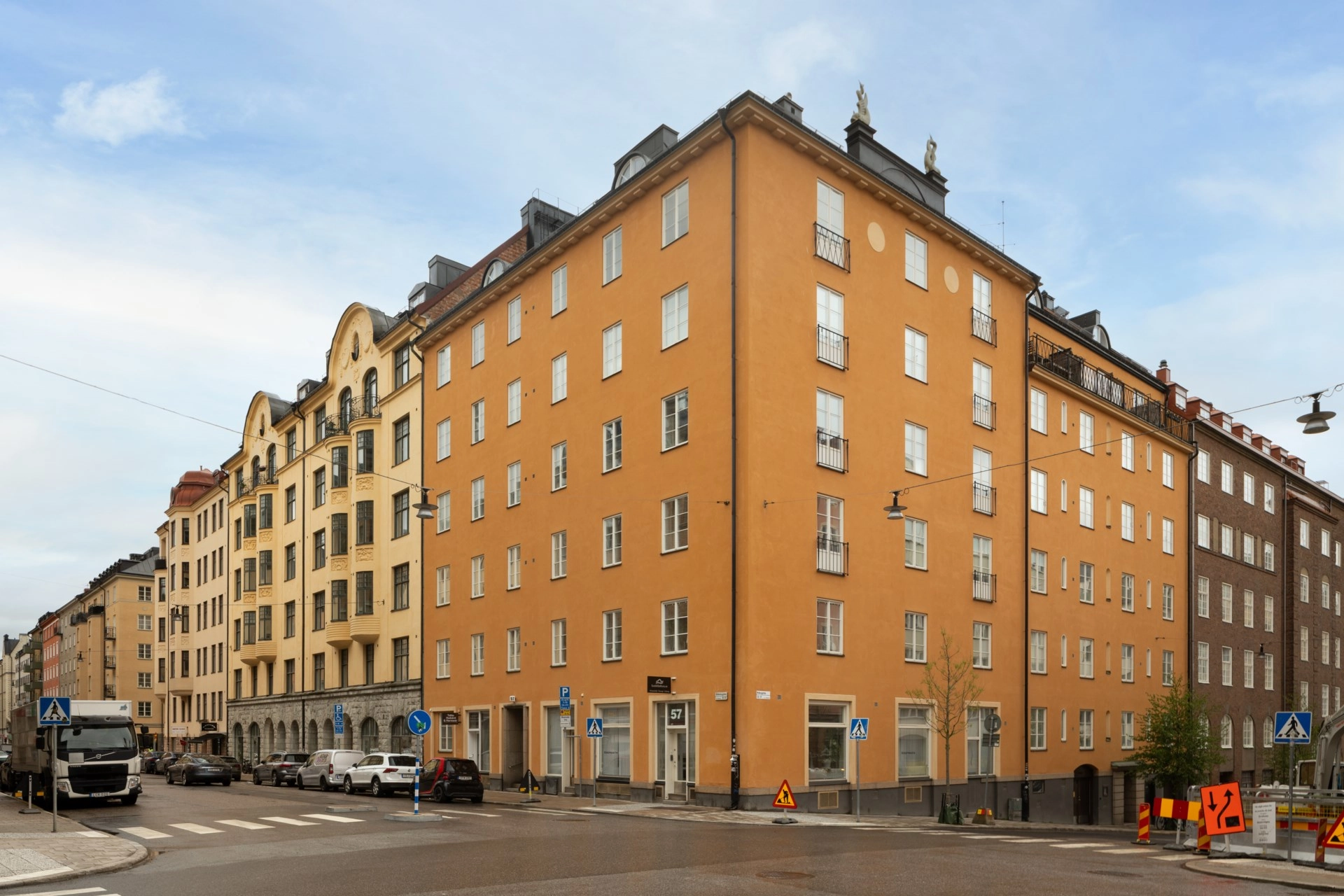 Tvåa med själ och karaktär – öppen spis & fiskbensparkett!