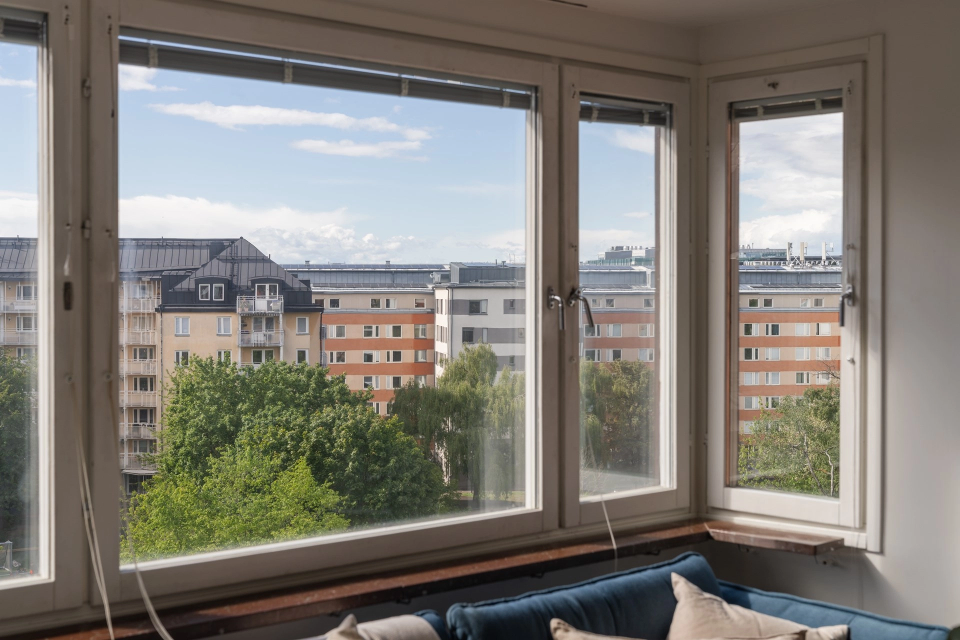 Drömboende i hjärtat av Birkastan – optimal trea med balkong i söderläge och garage!