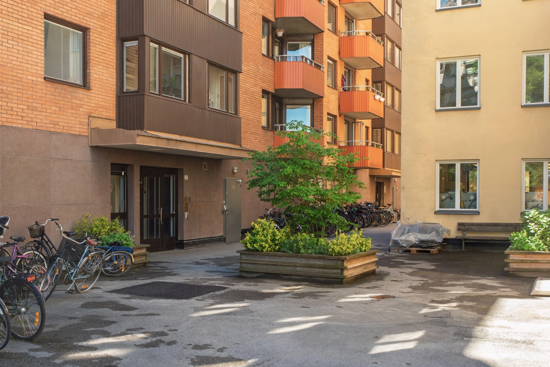 Optimal fyra med balkong och garage i stambytt föreningen!