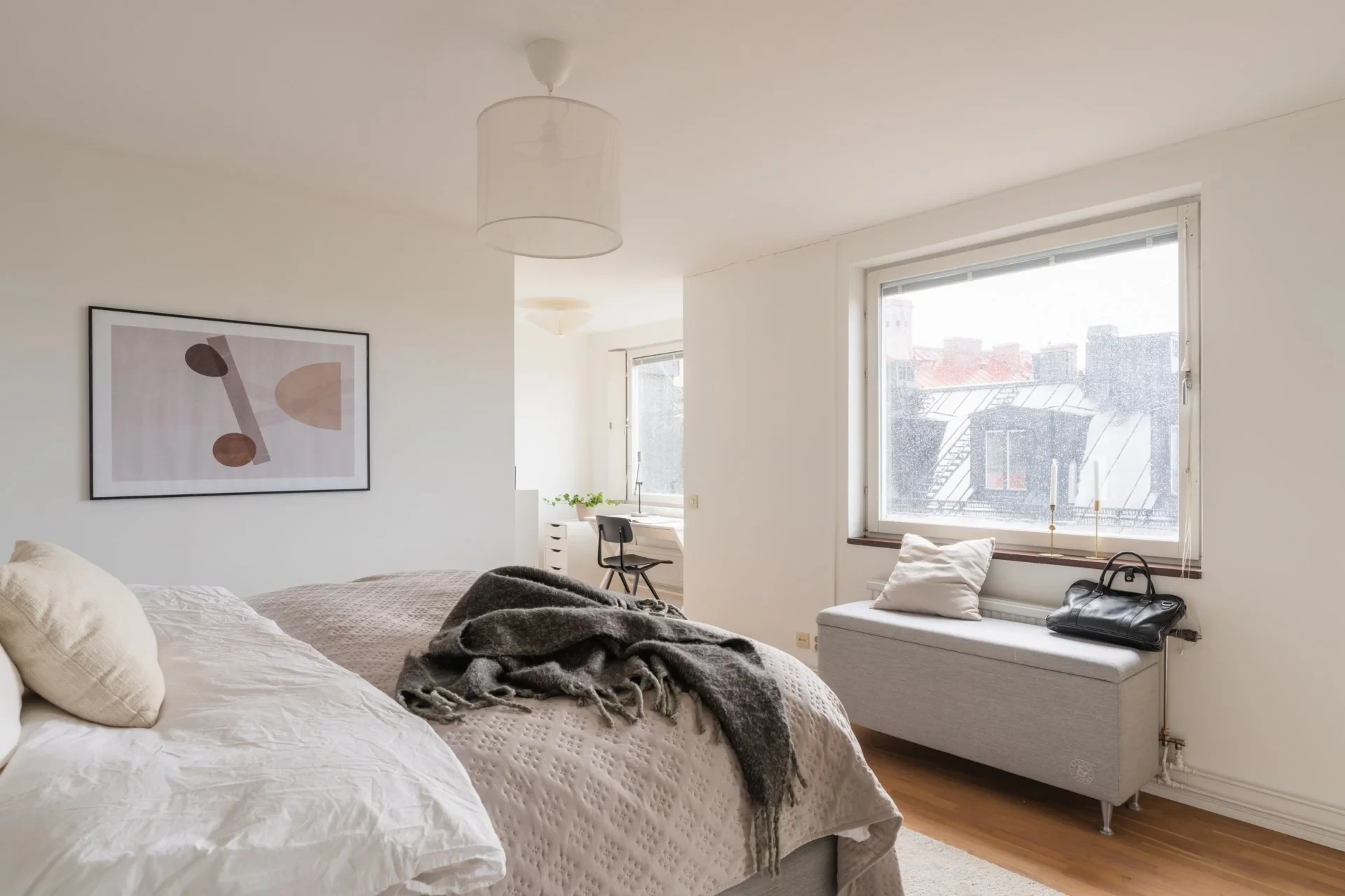 Drömboende i hjärtat av Birkastan – optimal trea med balkong i söderläge och garage!