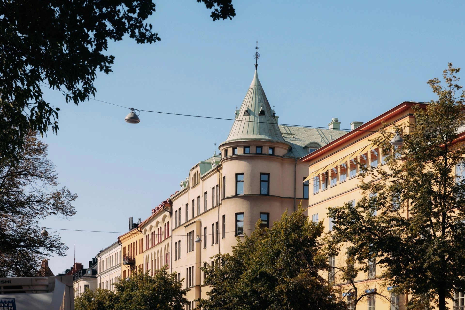 https://karlamakleri.se