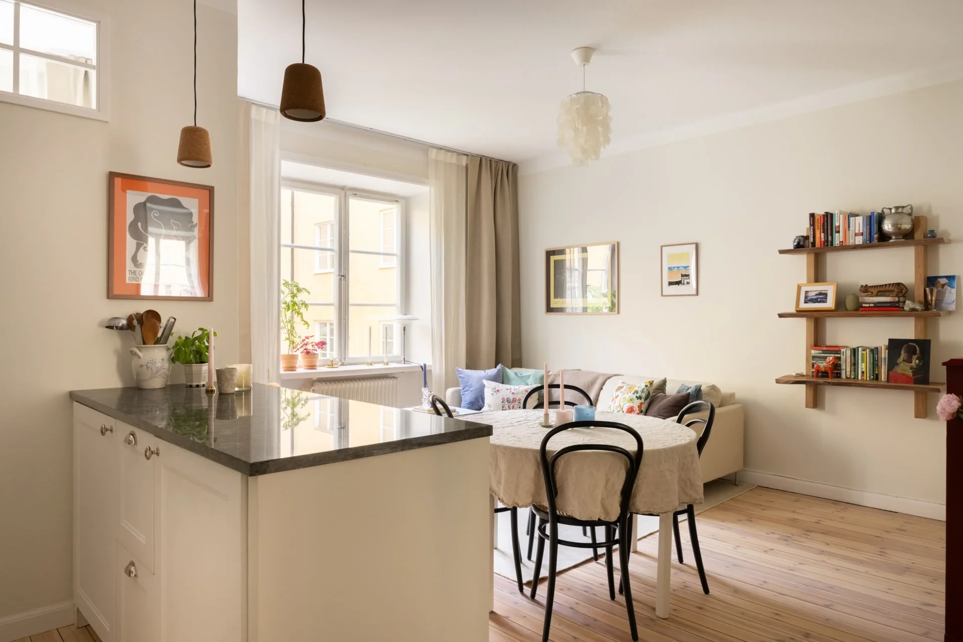 Ljus innerstadsdröm mellan Östermalm och Sibirien