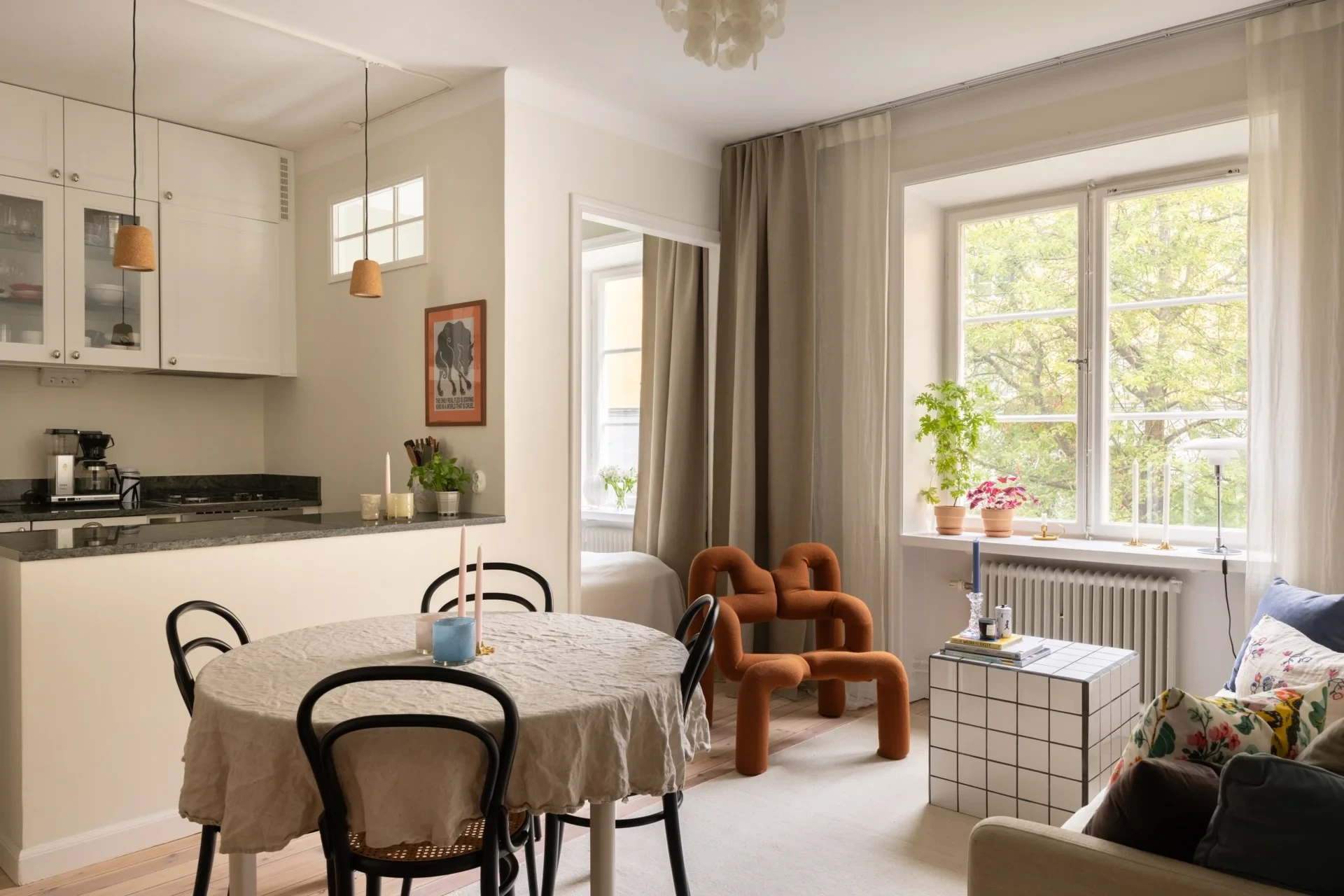 Ljus innerstadsdröm mellan Östermalm och Sibirien