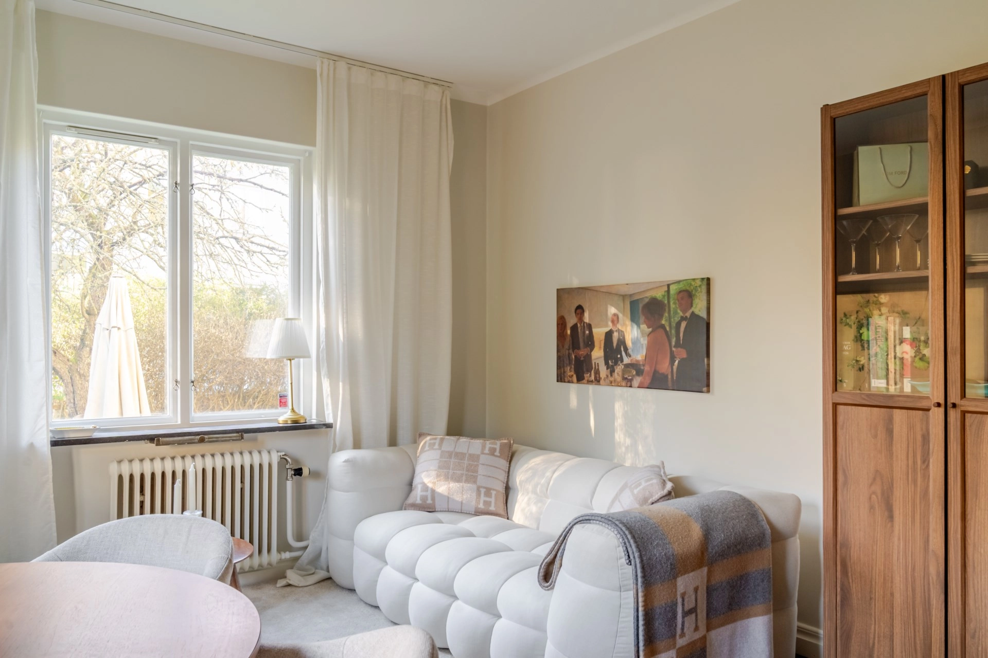 30-talscharm att förälska sig i – lugnt läge nära Sundbyberg