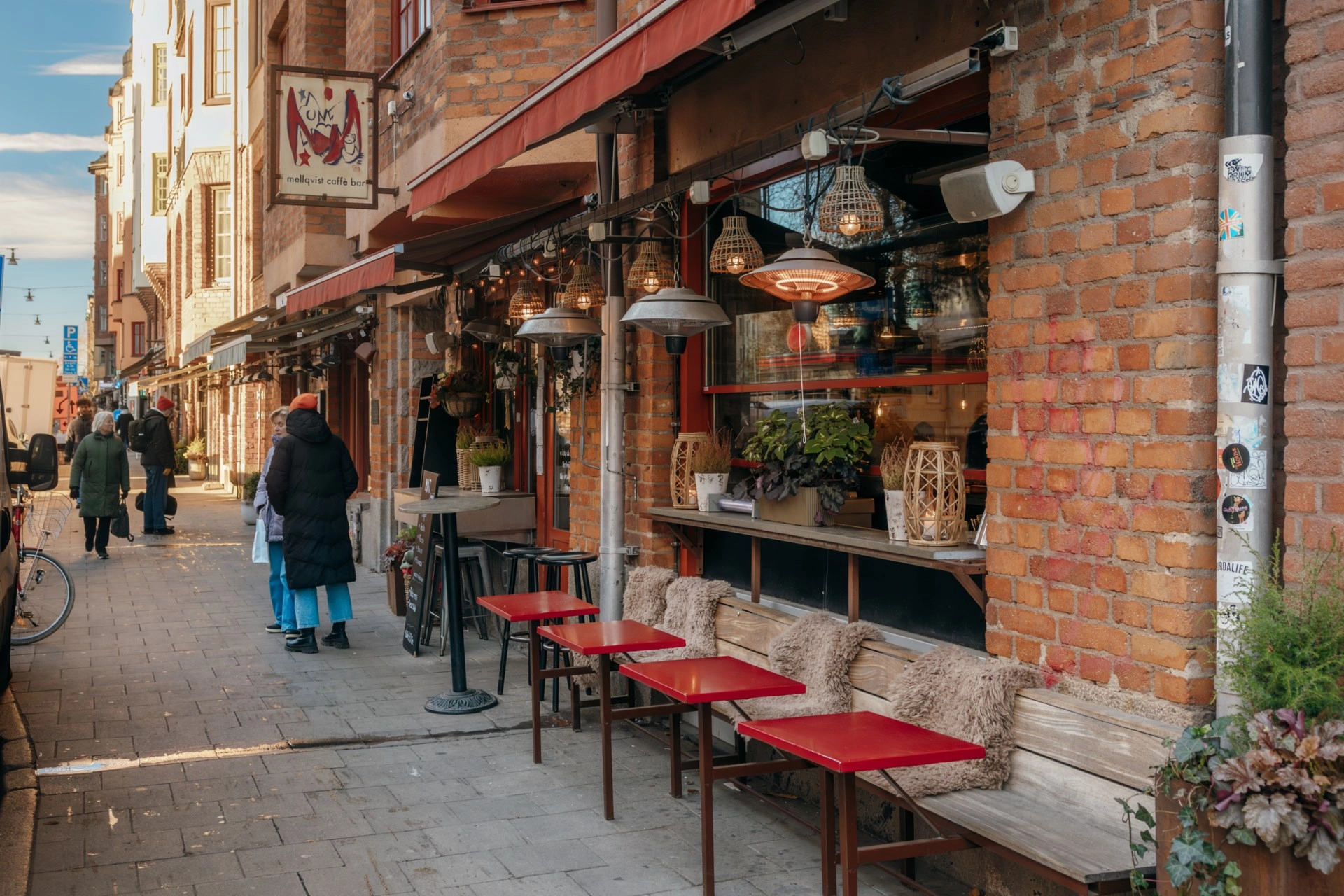 Sekelskiftescharm och social planlösning på attraktiva Tomtebogatan 31