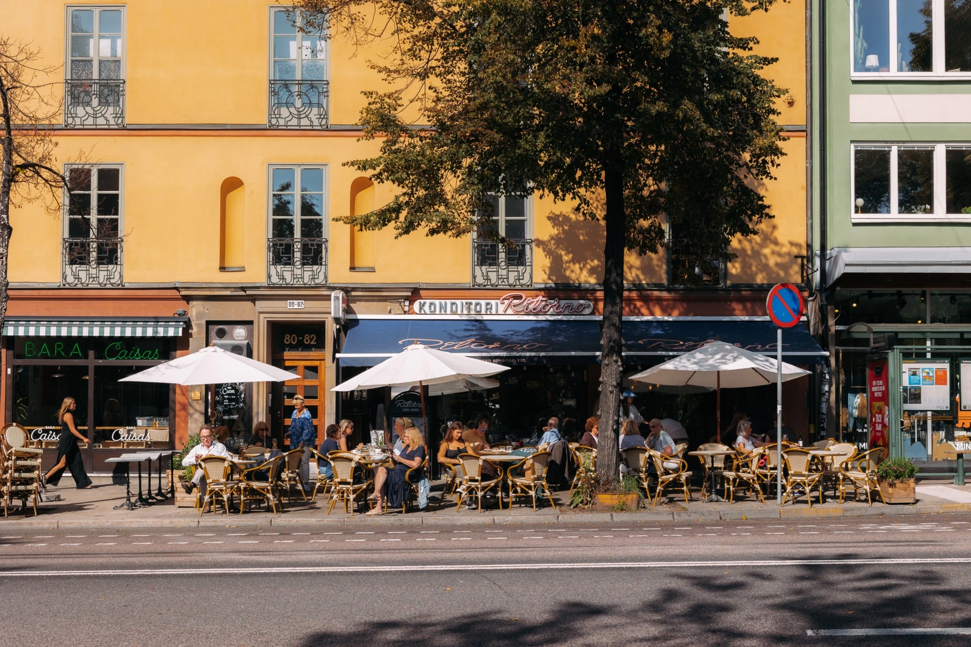 Sekelskiftescharm och social planlösning på attraktiva Tomtebogatan 31